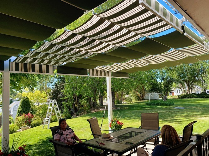 pergola shade